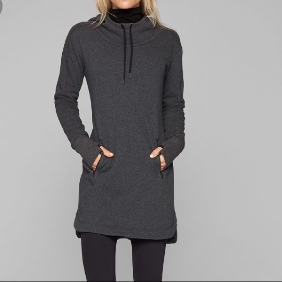 Athleta Sweaters - Athleta Cozy Karma Hoodie
